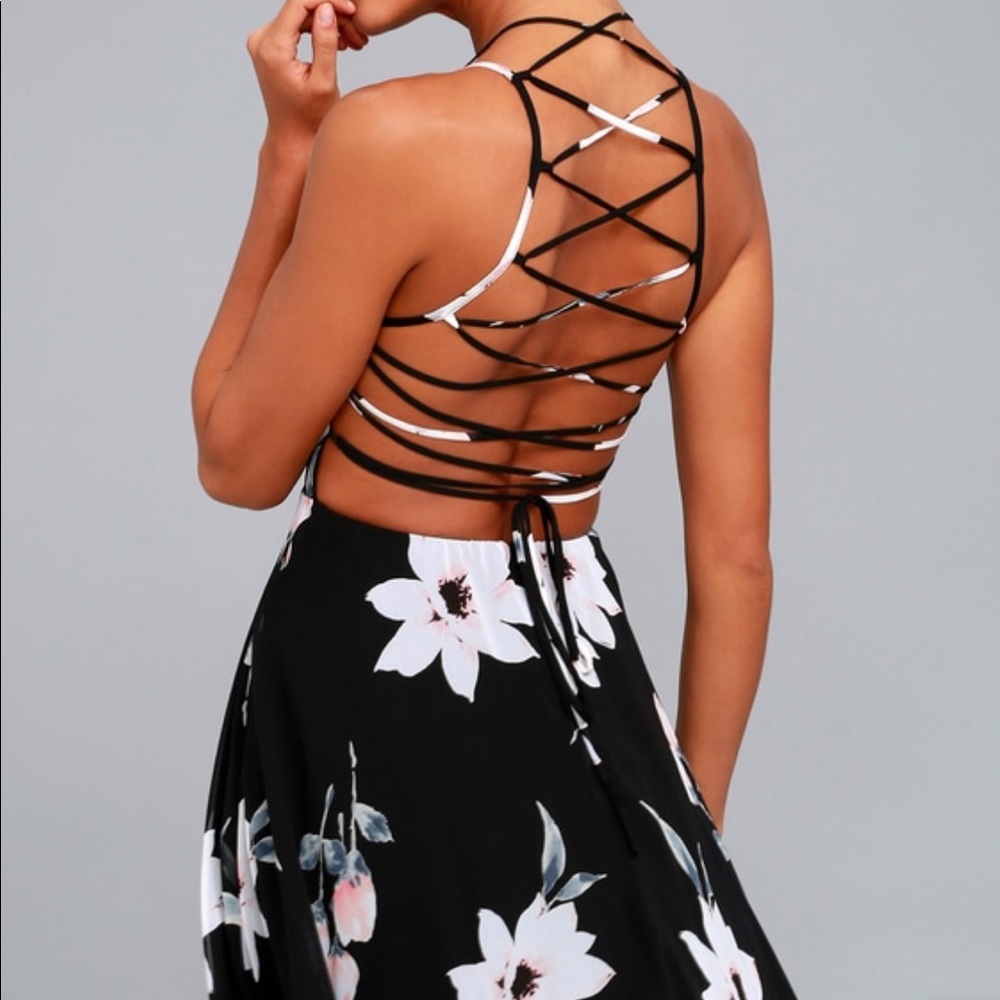 Black Floral Print Lace-Up Dress